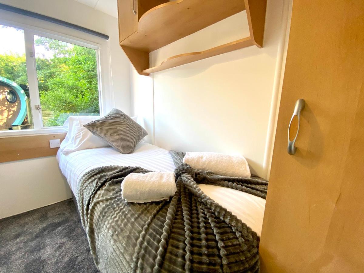 Elletson Park Wood Fired Hot Tubs, Caravans & Pods Pilling Exteriér fotografie