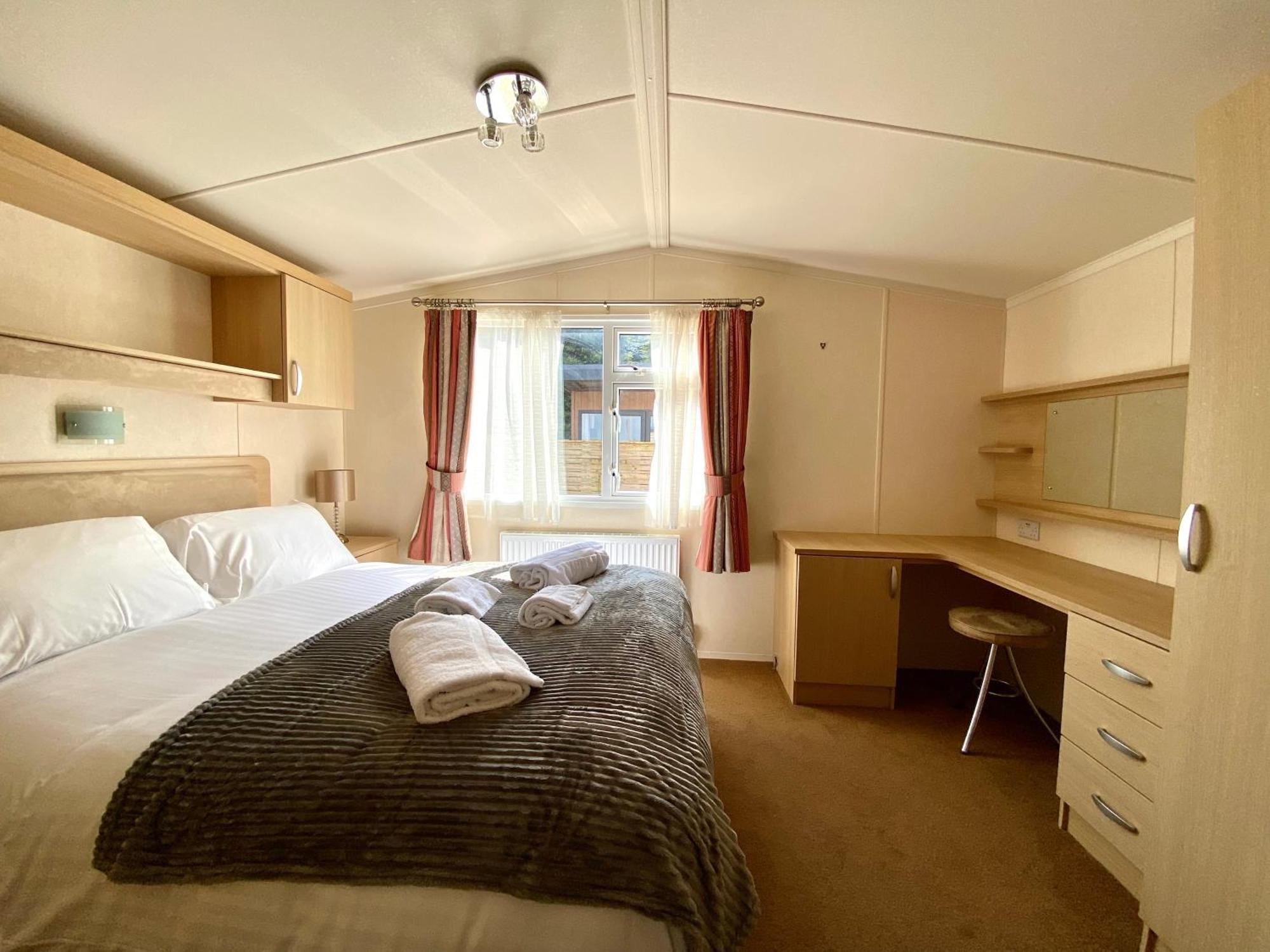 Elletson Park Wood Fired Hot Tubs, Caravans & Pods Pilling Exteriér fotografie