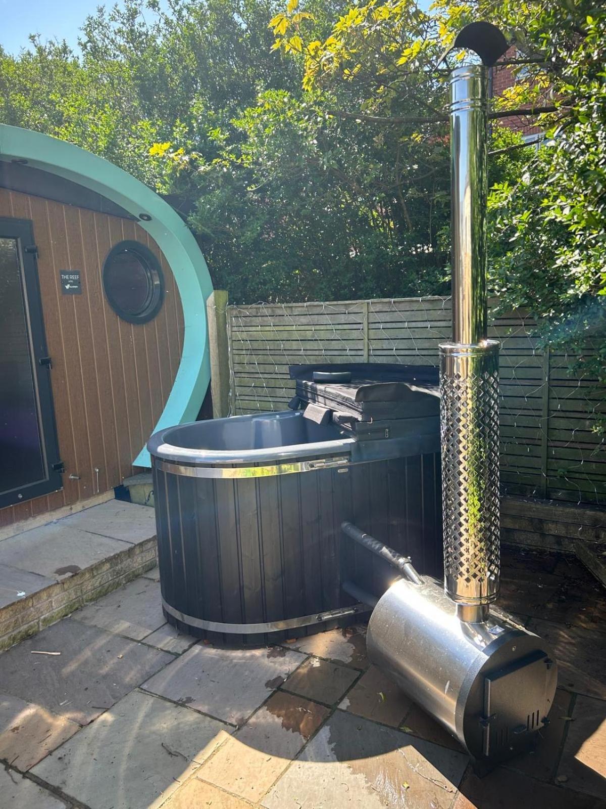 Elletson Park Wood Fired Hot Tubs, Caravans & Pods Pilling Exteriér fotografie